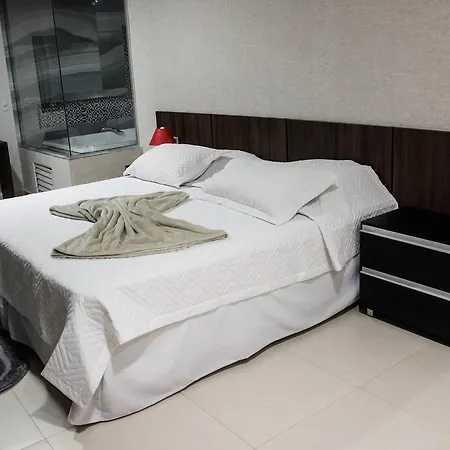 Vera Cruz Business Hotel Acailandia Exterior photo